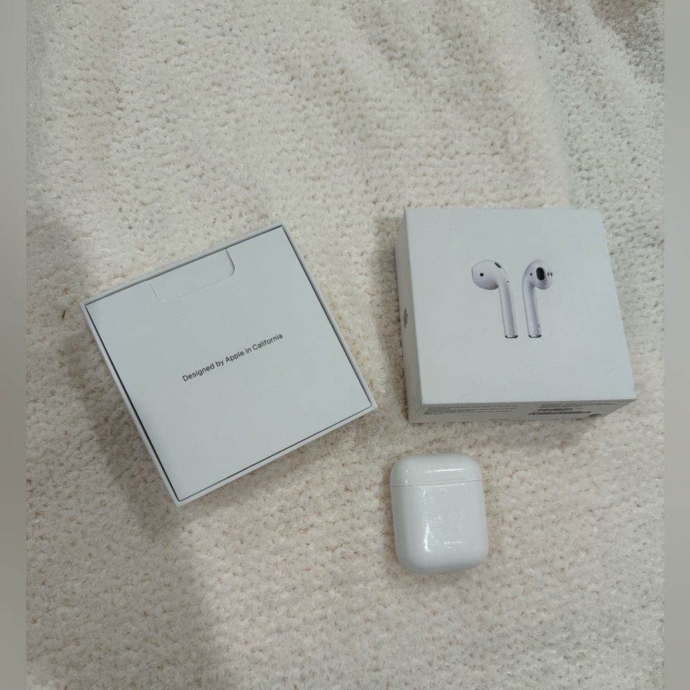 Apple Airpods 2nd Generation